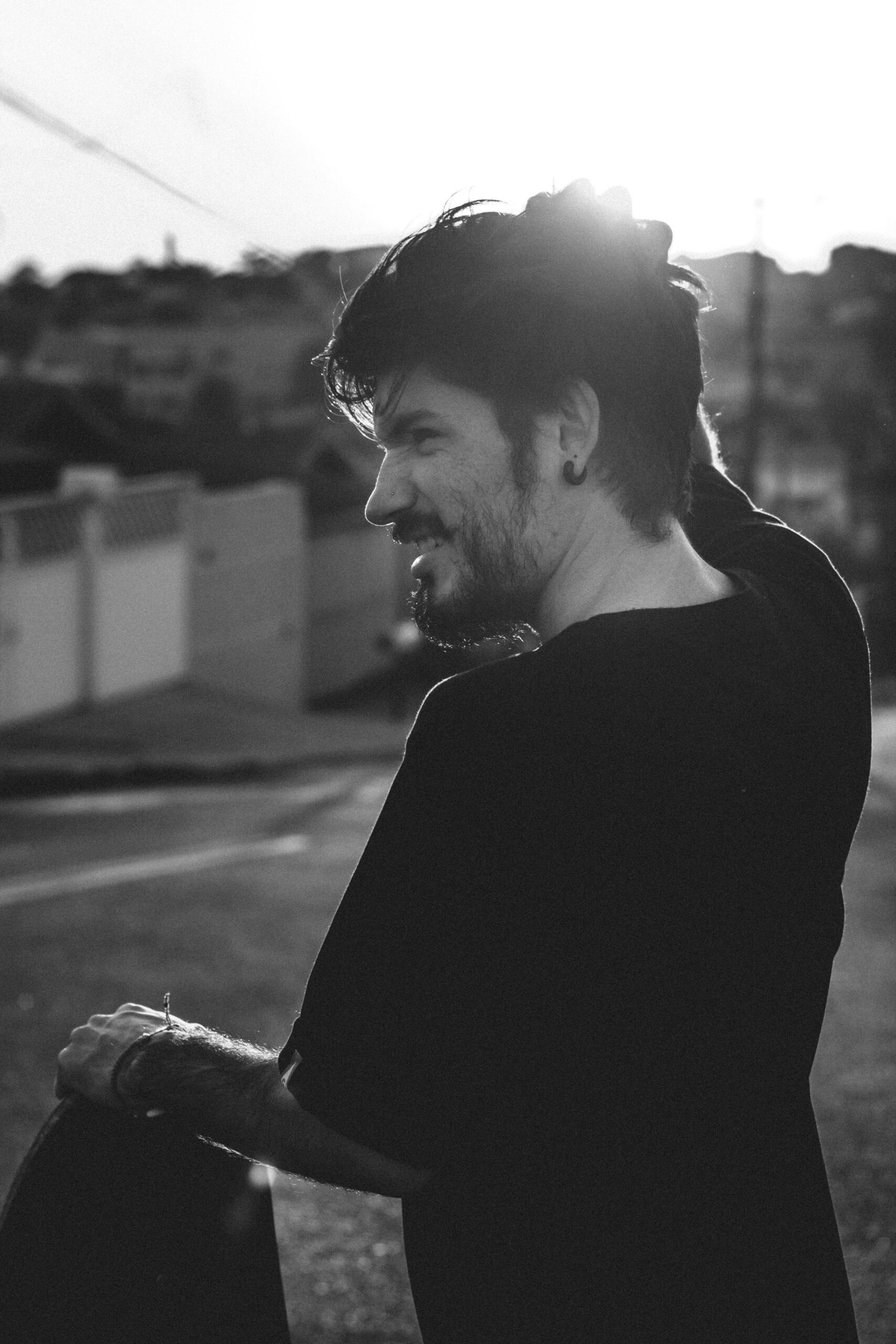 Why Modern Dating Feels Exhausting Even When You Have More Choice